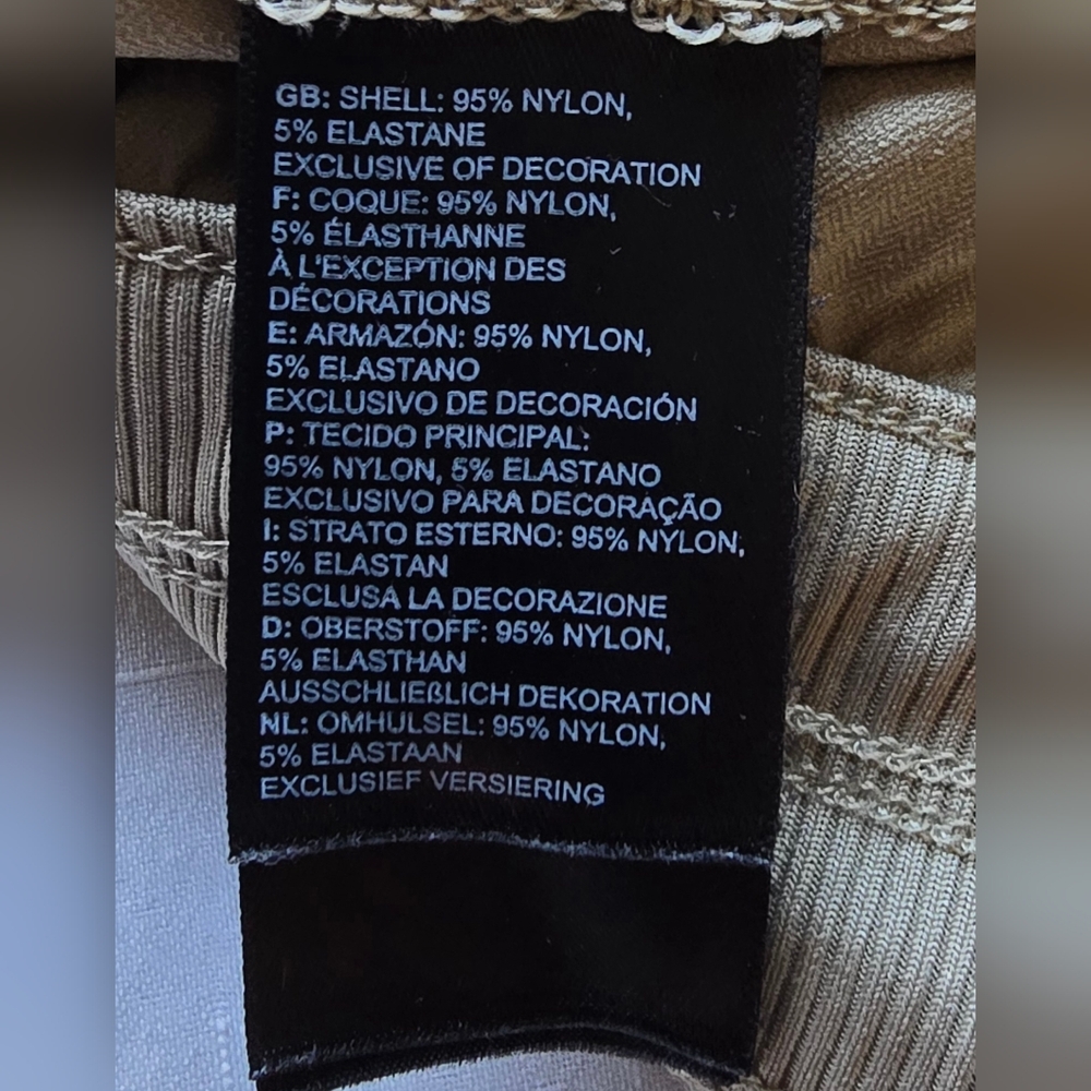 The North Face Tan Hiking Athleisure Gorpcore Capri Style Pants - Picture 6 of 11